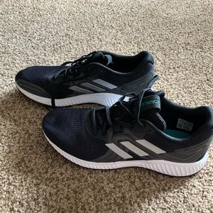 adidas Aerobounce 2 running shoe